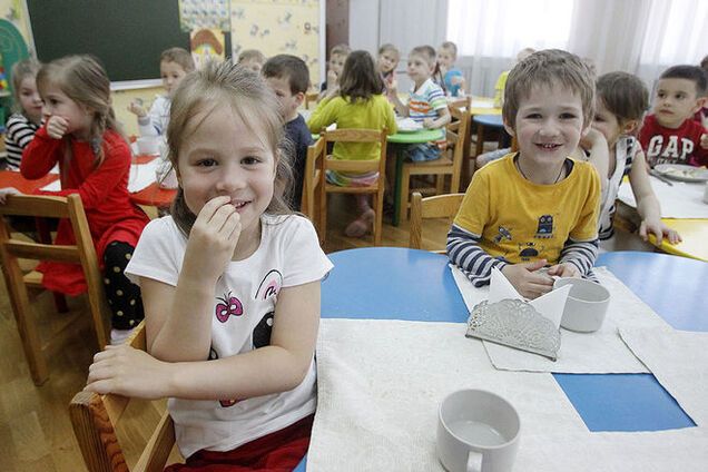 В детсады Киева разрешили брать детей без прививок