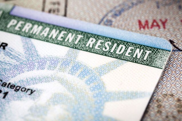 В погоне за грин-картой: 10 честных способов остаться жить в США
