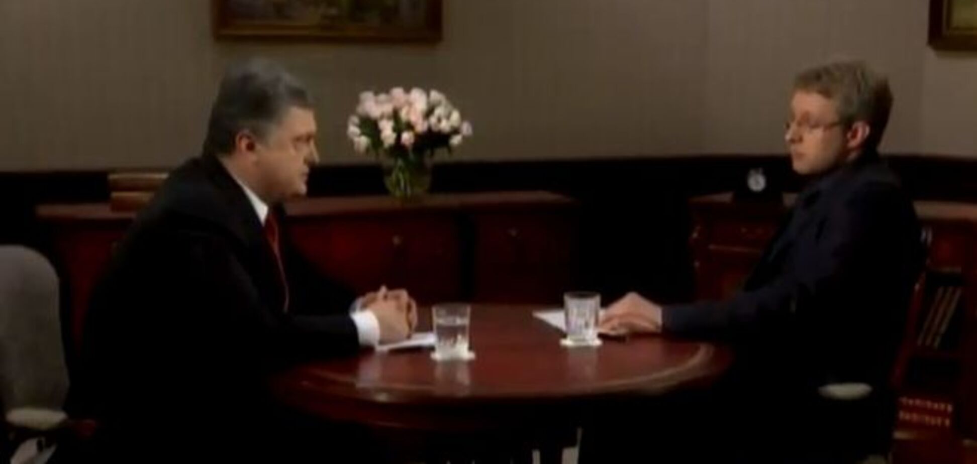 Порошенко обещает наказать судей за неправомерные решения