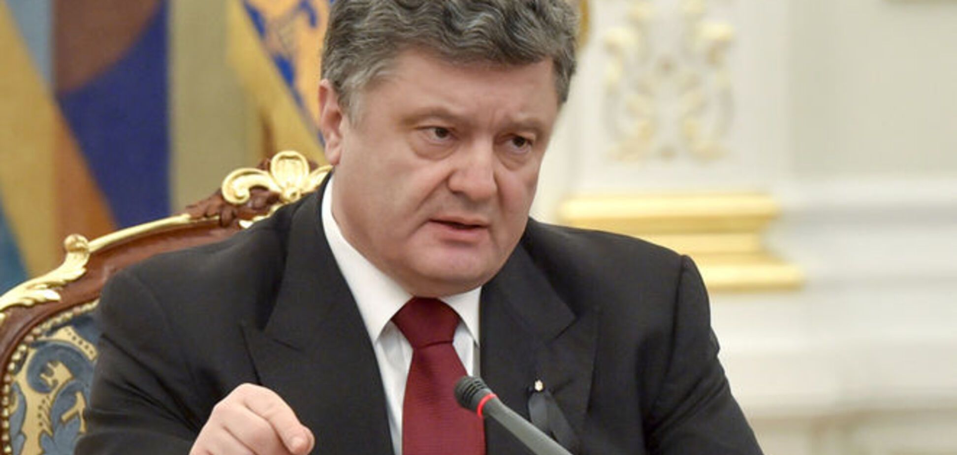 Расстояние от волонтера к президенту в Украине сокращается - Порошенко