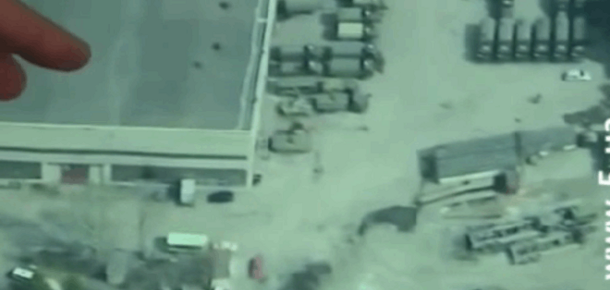 Нетронутая 'Донбасс-Арена' и остатки Песок: беспилотник показал оккупированную Донетчину