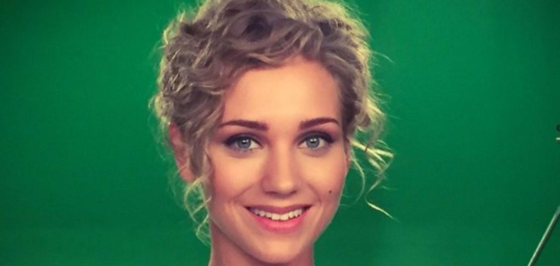 Милашка Кристина Асмус шокировала поклонников резкой сменой имиджа