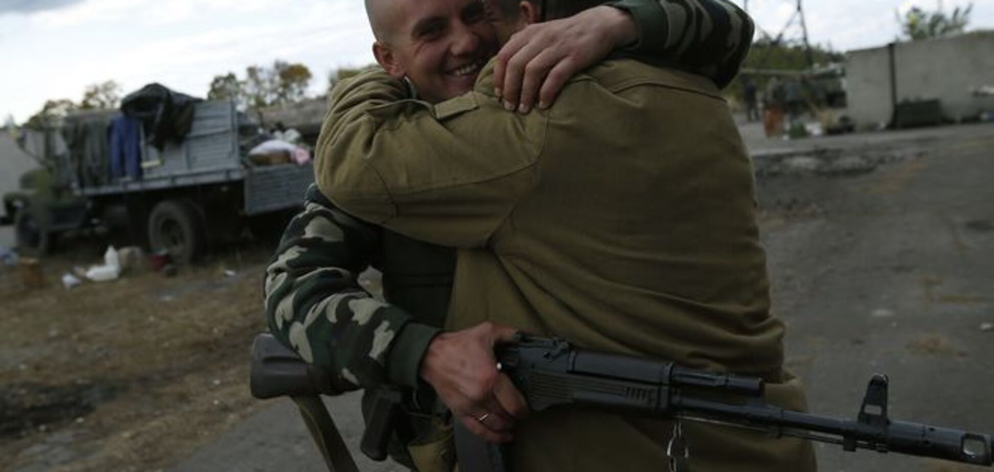 Обнародованы имена 16-ти освобожденных из плена 'ДНР' украинских военных