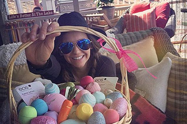 Как Бекхэмы, Кардашьян и другие отпраздновали католическую Пасху: умилительные фотографии