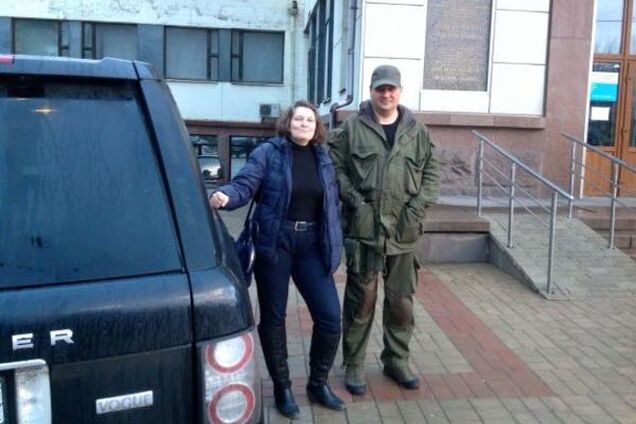 Монтян похвасталась фото с 'министром' 'ДНР' и 'отжатой' у Клюева машиной