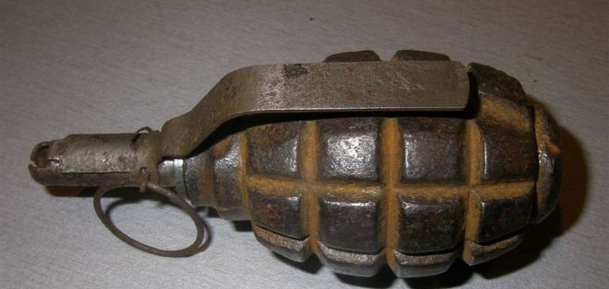 На Луганщине на гранате подорвались трое военных, один из них погиб