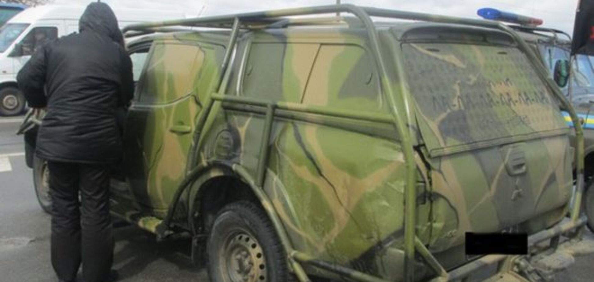 Псевдобоец АТО рассекал на Запорожье на угнанном Mitsubishi и с автоматом