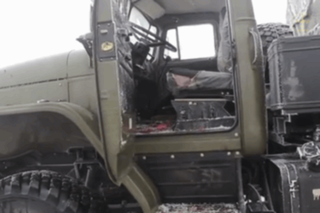 Под Мариуполем 'Урал' боевиков врезался в танк: все погибшие россияне - СМИ