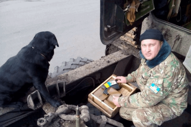 'Чувствуют на выстрел'. Как боевые псы несут службу в зоне АТО