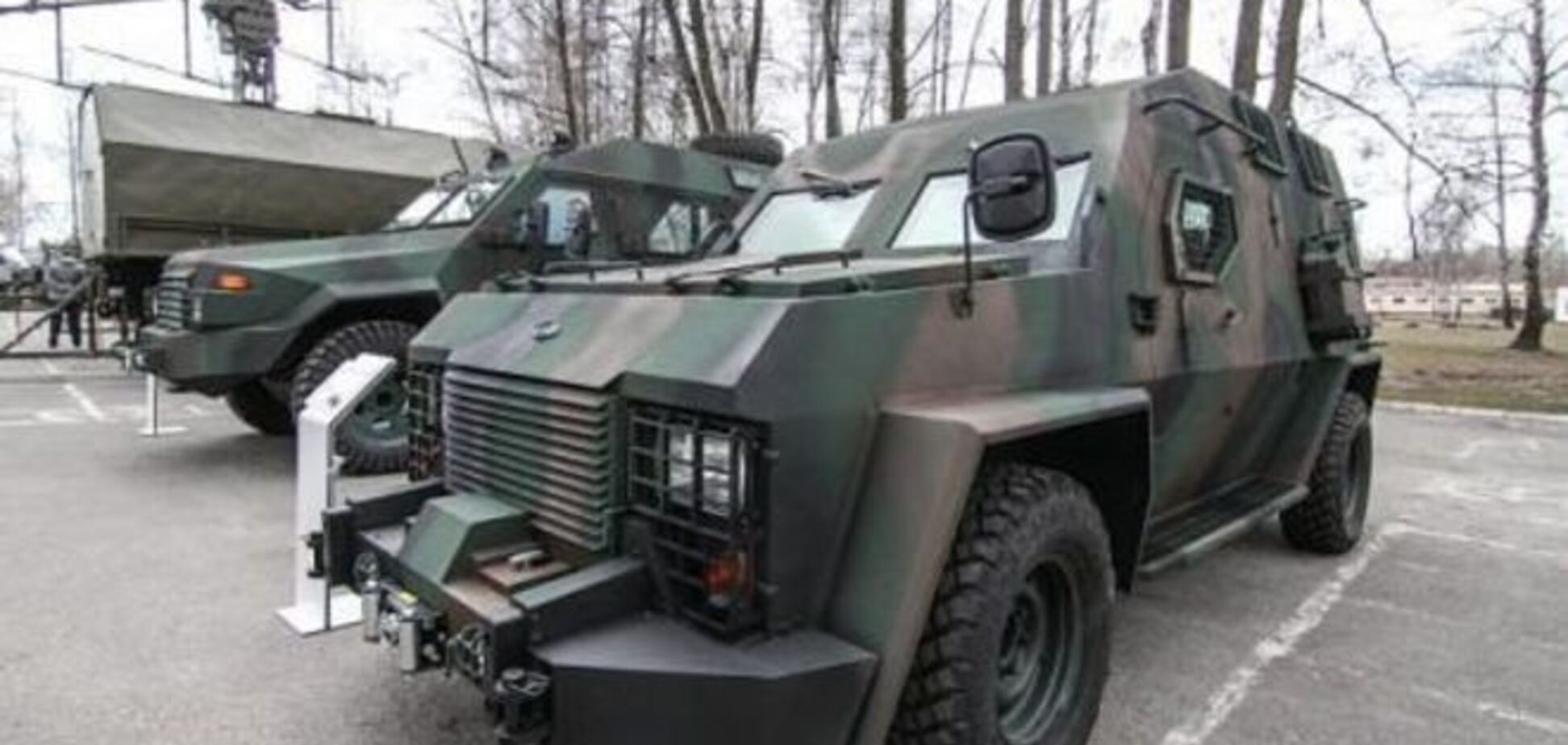 В Украине выпустили новый броневик 'Барс-8': фото 'зверя'