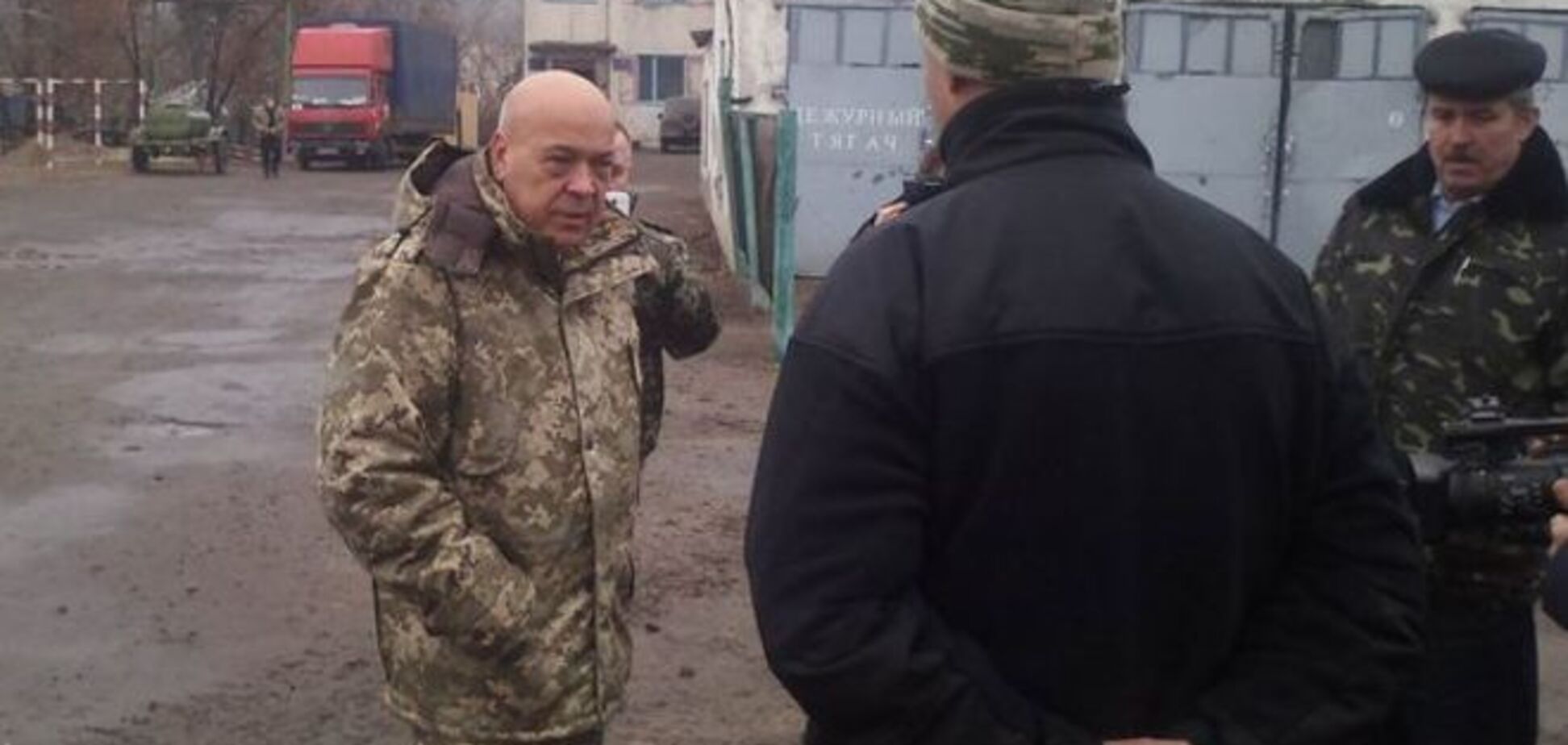 Москаль на Луганщине запретил алкоголь, туризм и съемку местности