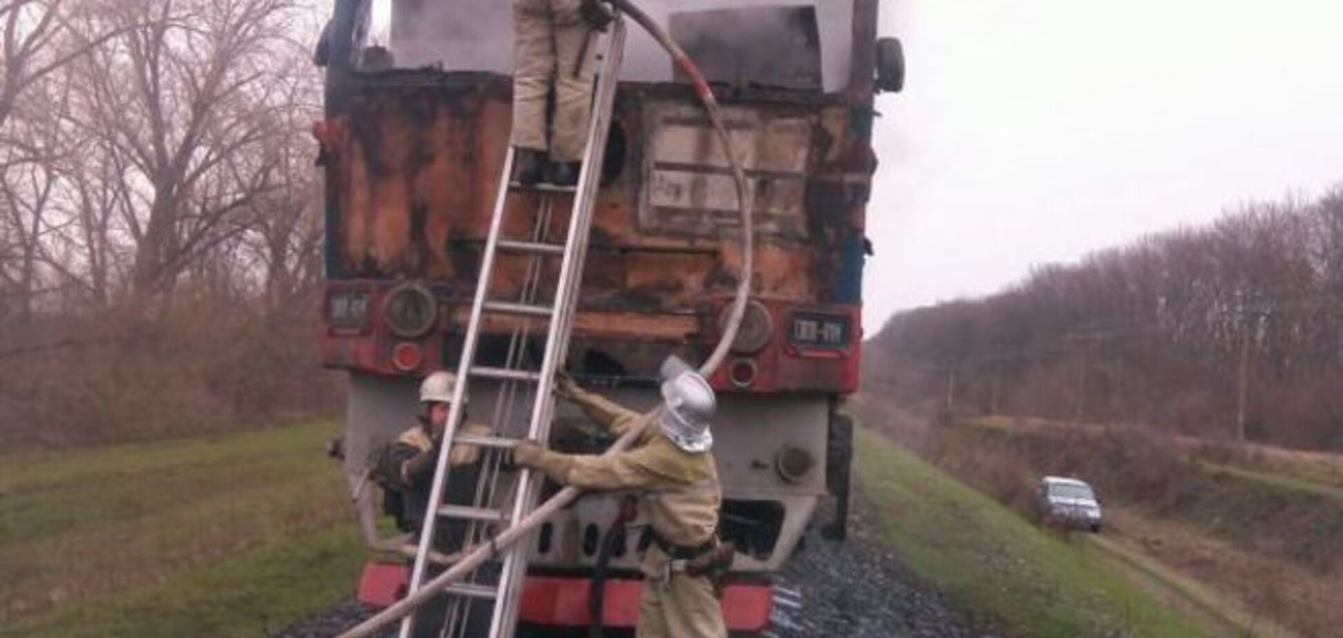 В Черкасской области во время движения загорелся поезд