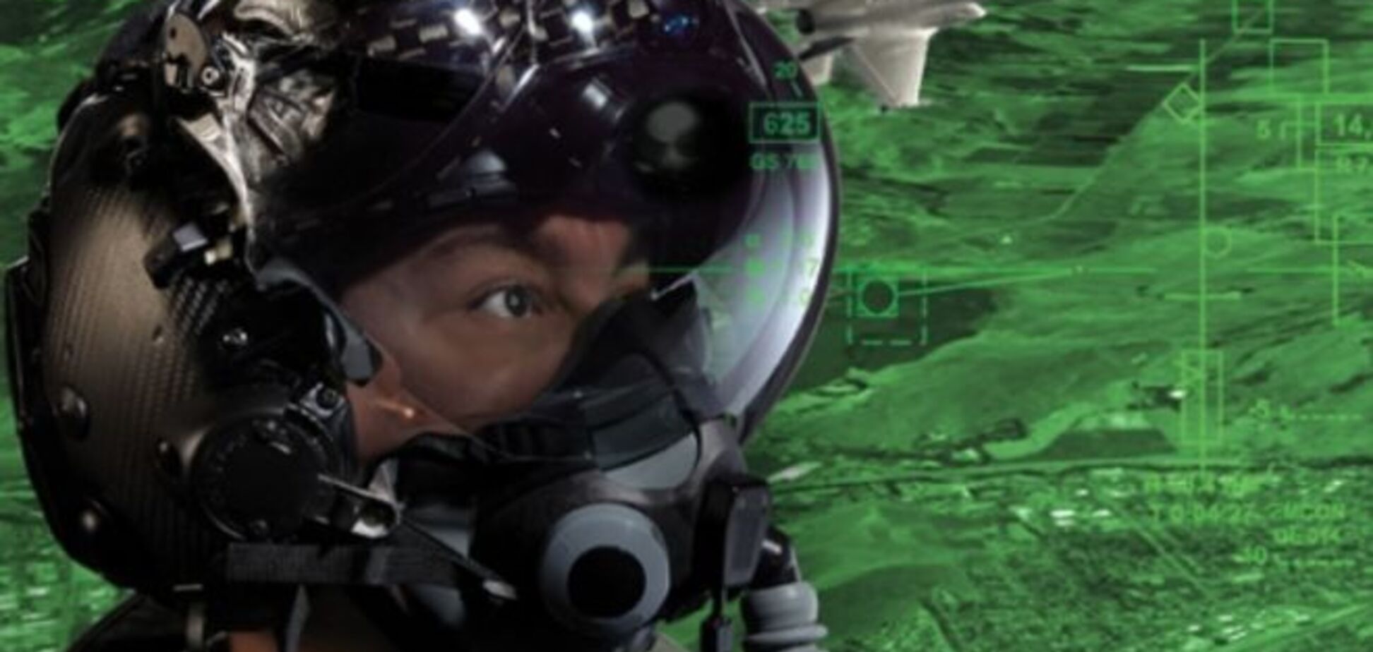 Создан шлем, который позволит пилоту видеть сквозь самолет: видеофакт