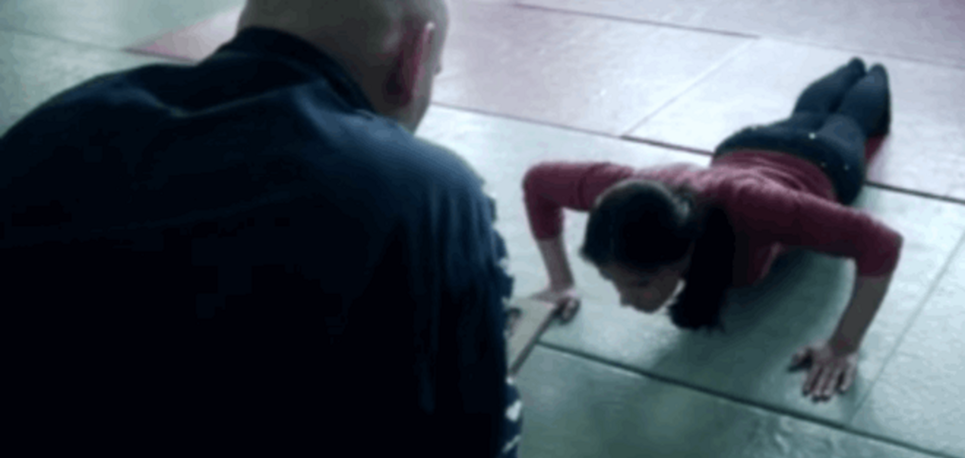 В сети набирает популярности драйвовое видео отбора в патрульную службу Украины