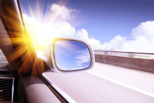 Совет автомобилистам: как защитить машину от жары и солнца