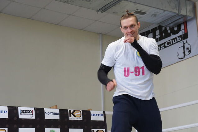 Усик показал в Киеве чудеса пластики: эксклюзивное видео