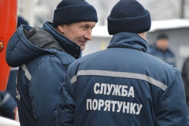 Во Львове загорелся тролейбус с пассажирами: опубликованы фото