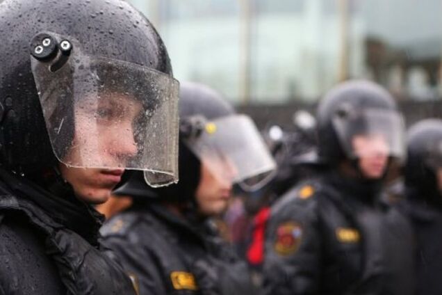 Российские силовики проводят учения в условиях Майдана