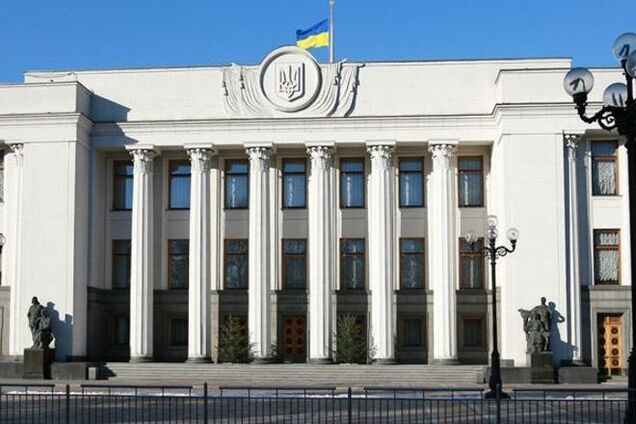 Депутаты упростили процедуру госзакупок в особый период