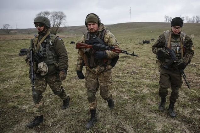 Бійці АТО знищили казарму терористів в Широкине