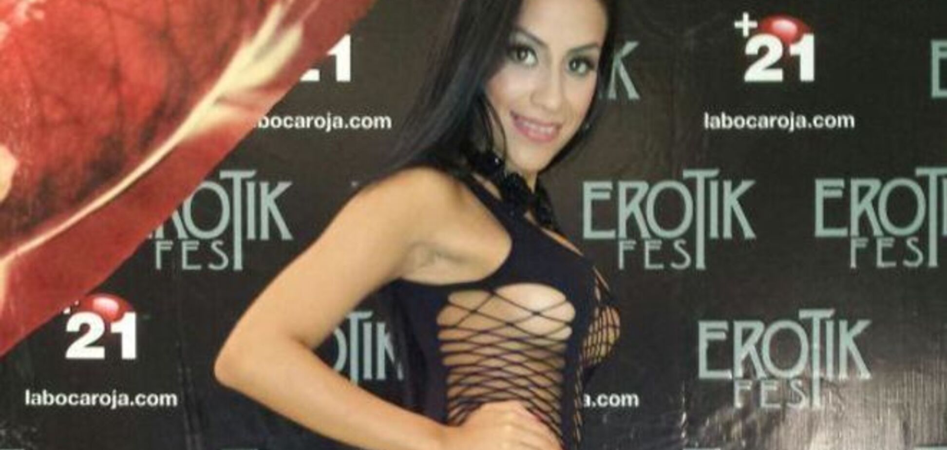 Лучшие фото ведущей, которая разделась в прямом эфире ради Роналду