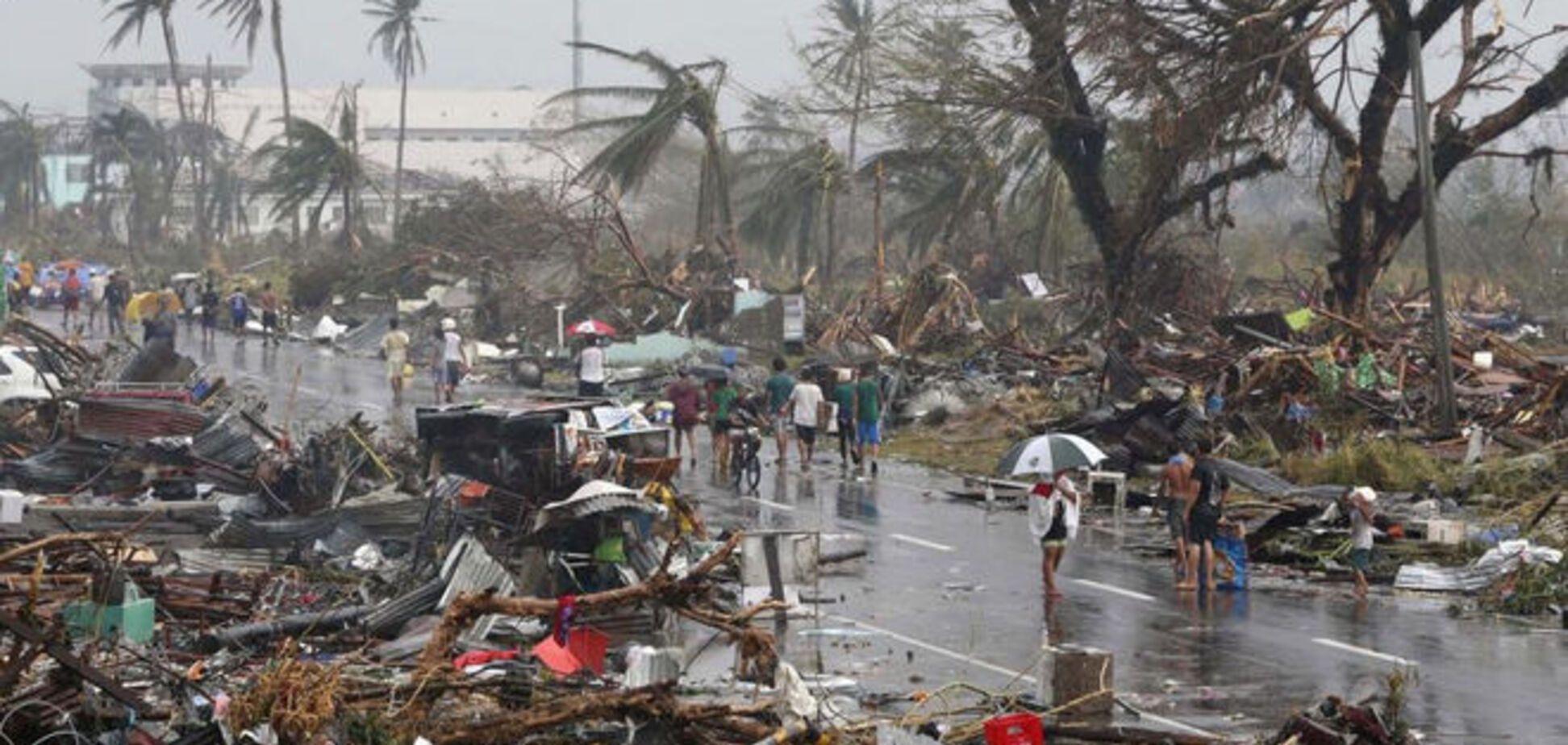 На Филиппинах супертайфун 'Додонг' унес жизни двух человек
