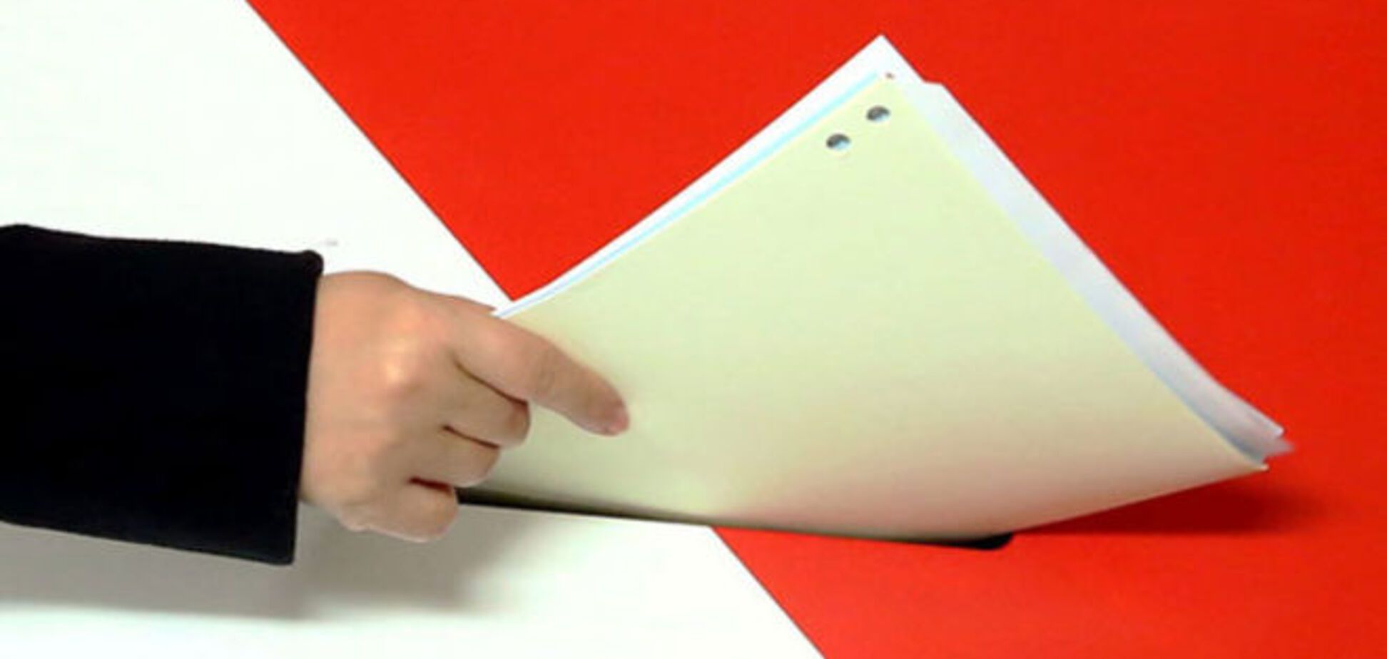 Итоги выборов главы Польши: Дуда заметно опередил Коморовского