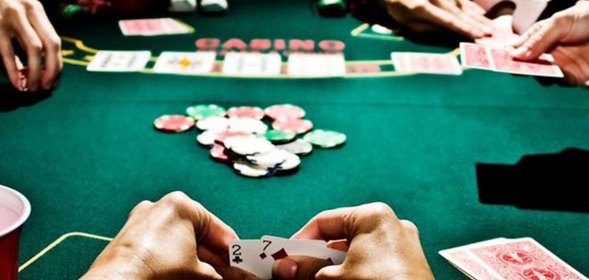 Машины сдались: человек обыграл компьютер в покер