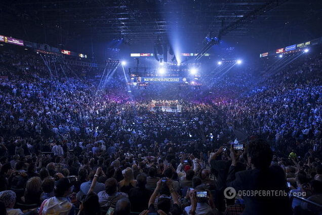 Доход от боксерского 'боя века' составил полмиллиарда долларов