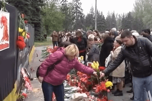 В Одессе уничтожили мемориал погибшим 2 мая и разгромили сквер Небесной сотни 