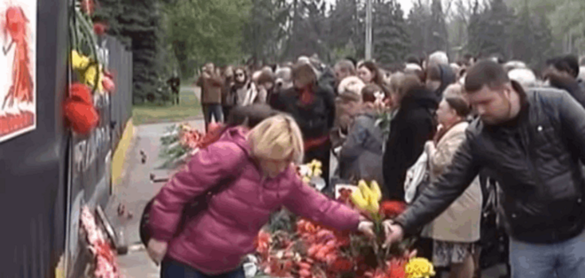 В Одессе уничтожили мемориал погибшим 2 мая и разгромили сквер Небесной сотни