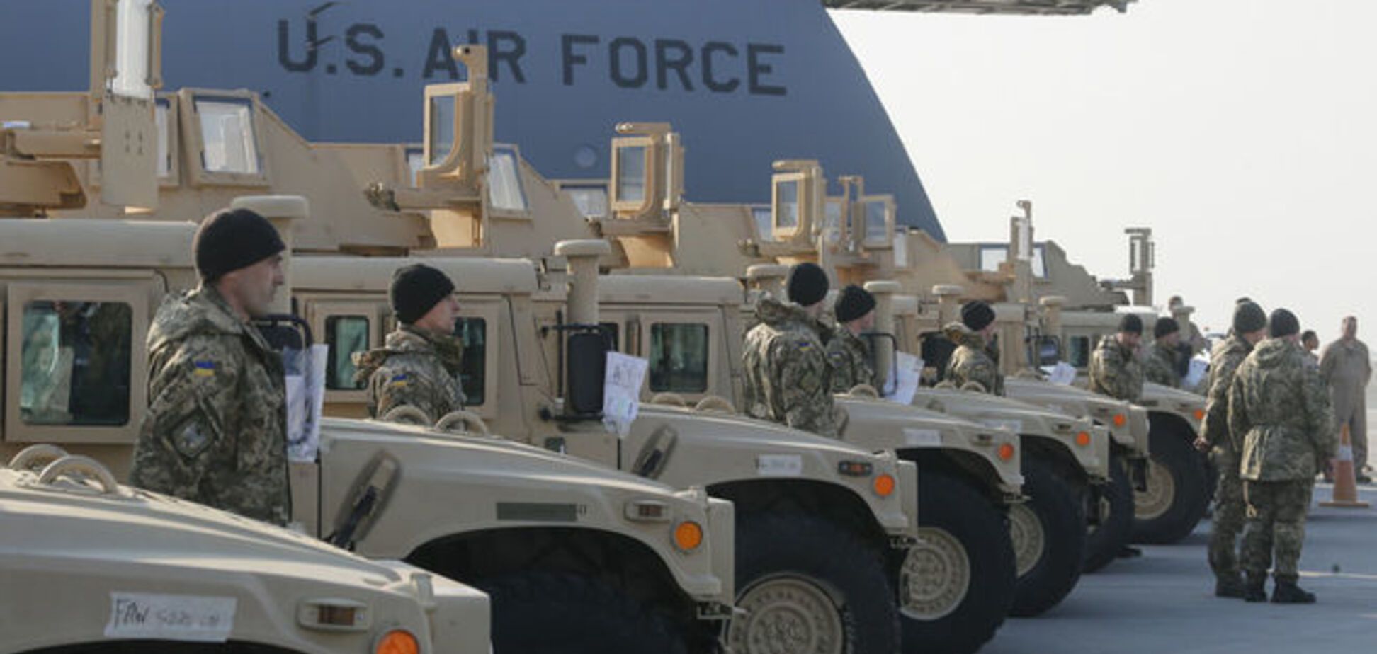В Украину едут военные делегации США и Великобритании