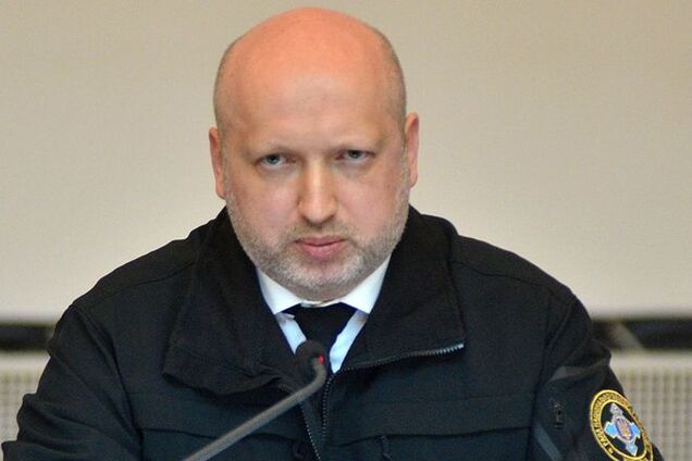 Турчинов посоветовал Кремлю не прятаться за вооруженными марионетками на Донбассе