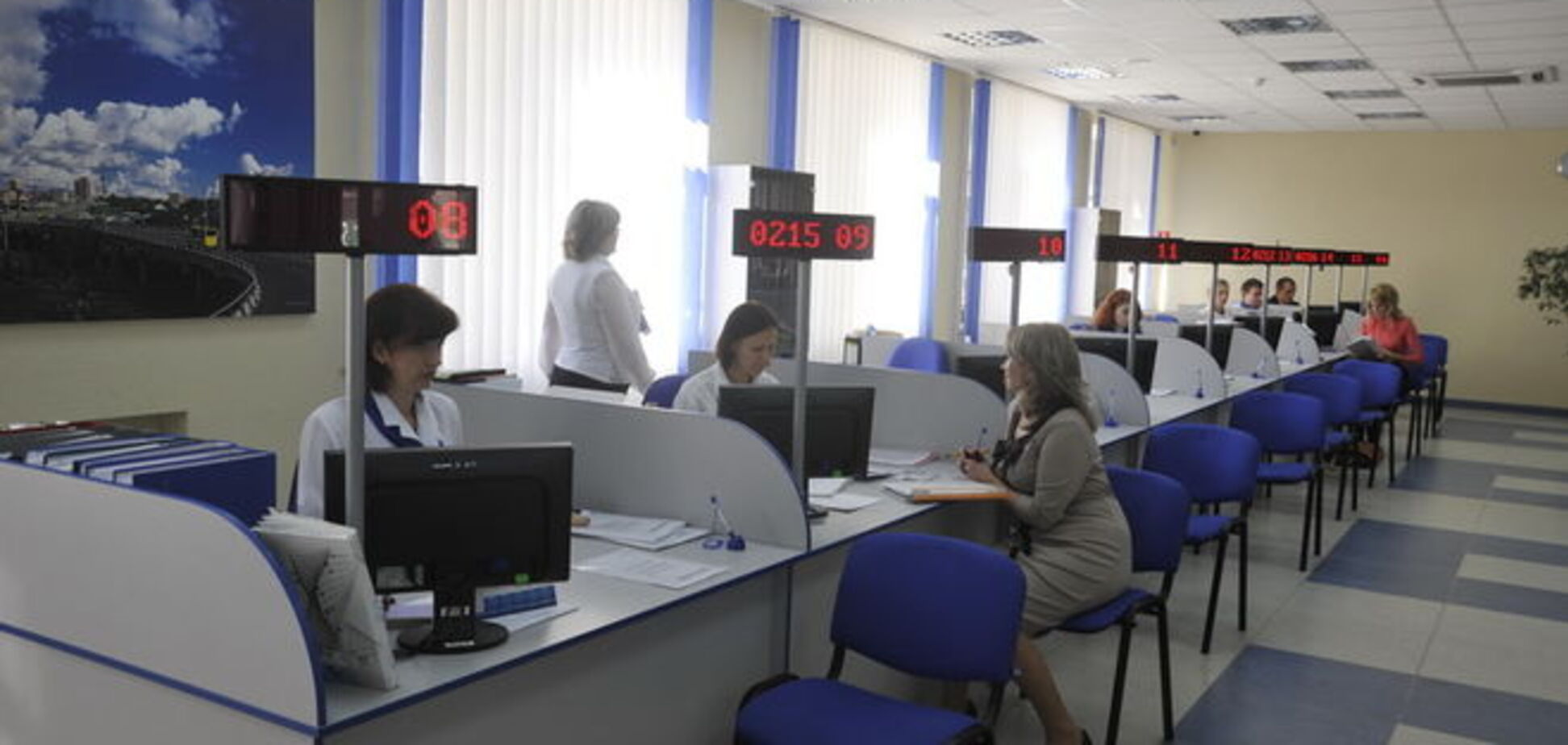 Депутаты не разрешили админцентрам менять график их работы