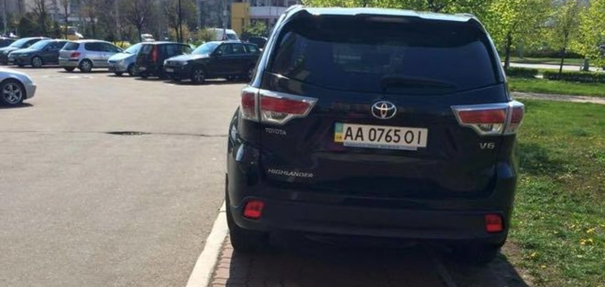 В Киеве очередной 'герой' допустил 'самый большой грех' парковки