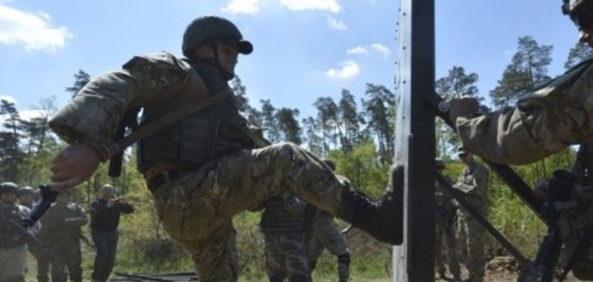 Опубликованы фото совместных учений украинских бойцов и американских десантников