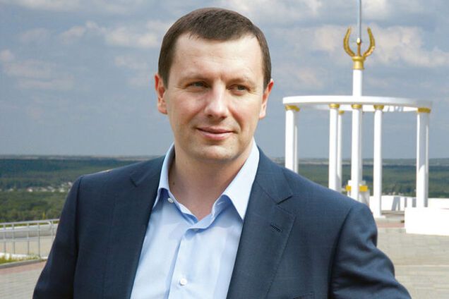 Нардеп от 'Оппозиционного блока' публично назвал террористов 'ЛНР' героями: видеофакт