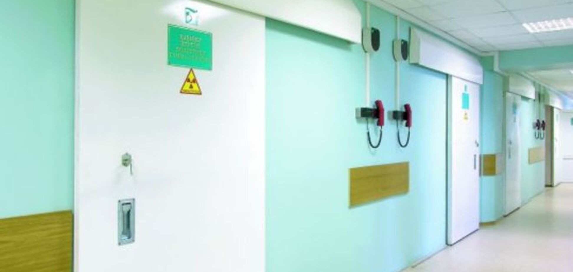 После ужина в ресторане Львова в больницу попало уже 42 человека