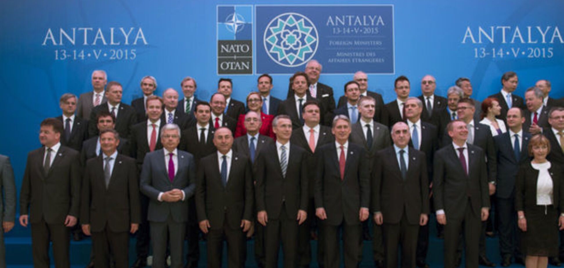 Схетына рассказал, почему саммит НАТО в Варшаве будет переломным для ЕС