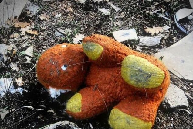 Целясь в детей: террористы в Луганском ранили ребенка, который играл у дома