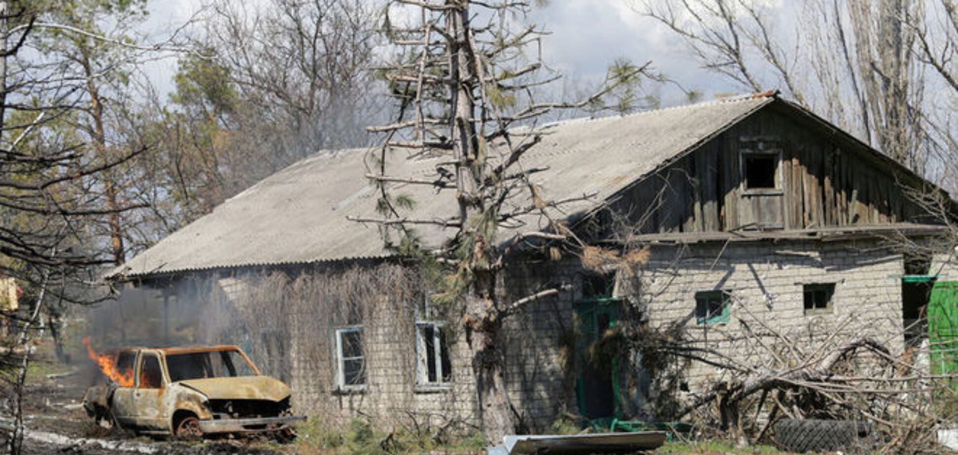 В Луганской области мина террористов попала в частный дом