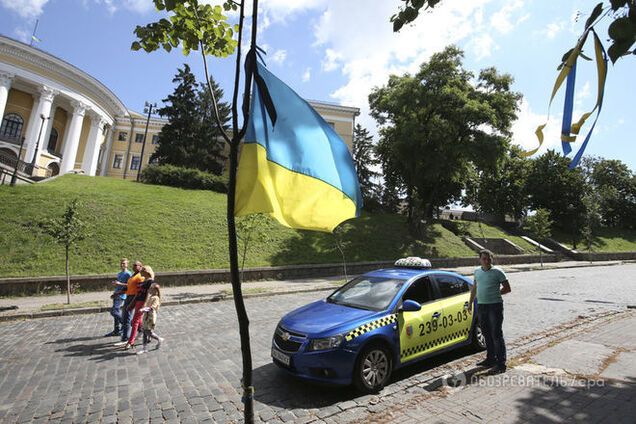 Украинцы остались без дешевого такси из-за кризиса