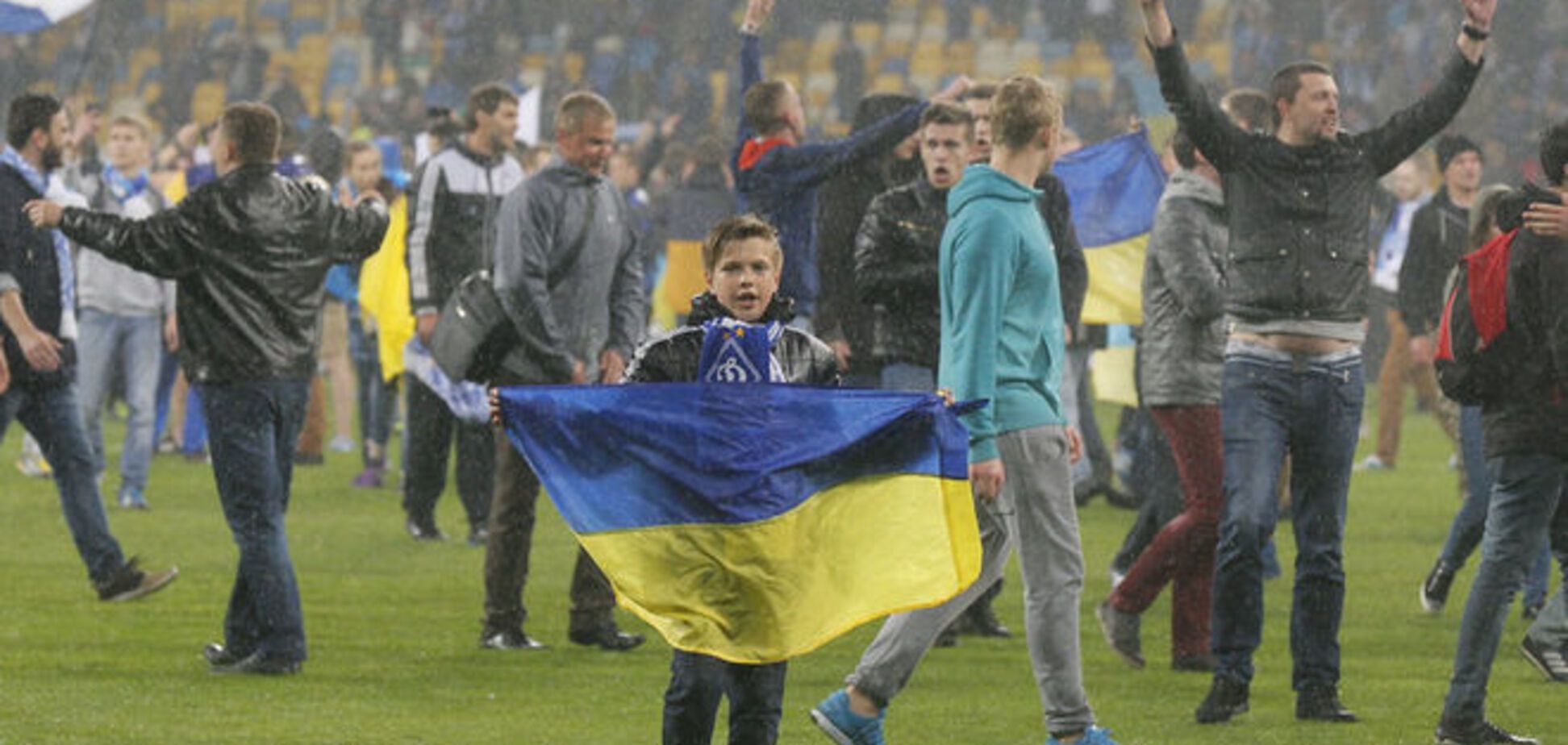 'До победы остался один шаг': Коломойский поздравил Украину с успехом 'Днепра'