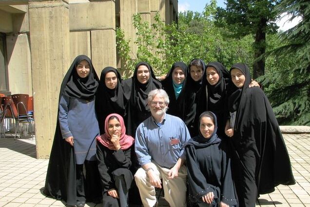 Загадочный 'русский мир': 22% россиян выступают за многоженство. Инфографика