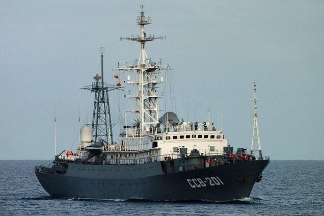 Российский разведывательный корабль засекли у границ Латвии