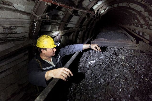 'Нас освободили'. Как выживают в оккупации шахты Луганщины