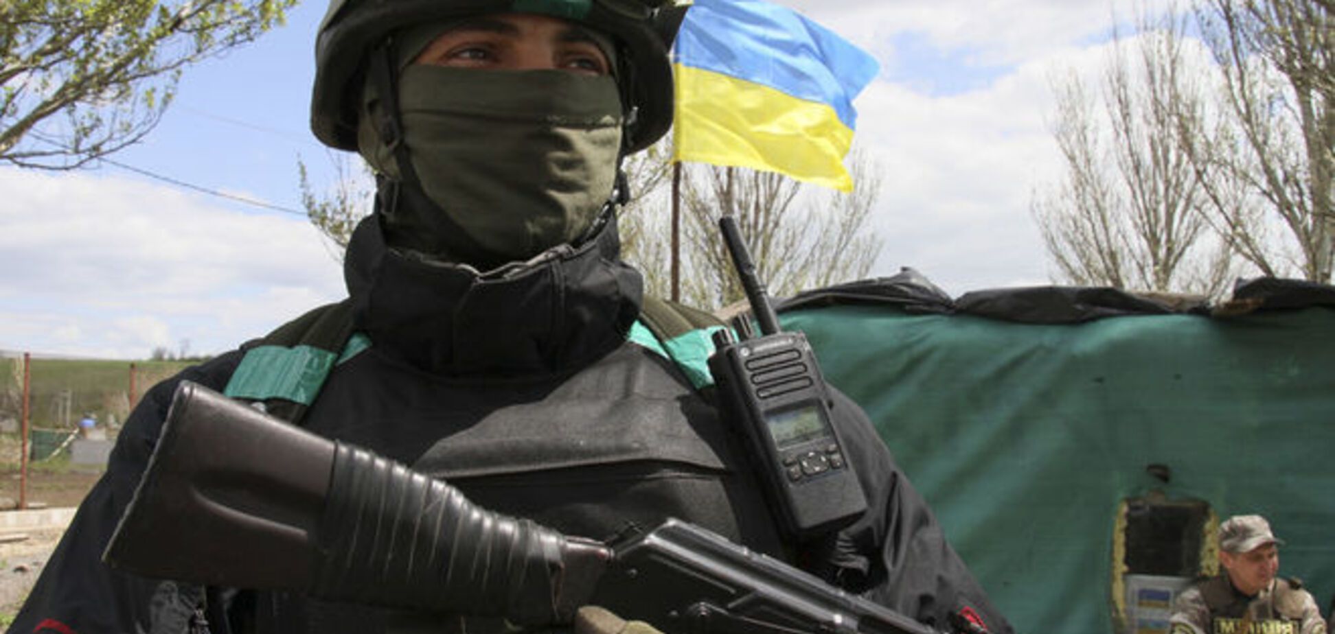 На Луганщине на фугасе подорвалось военное авто: погибли четверо
