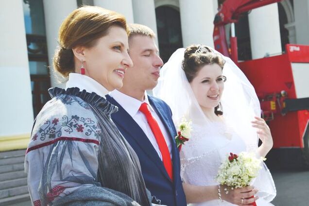 Марина Порошенко удивила пару молодоженов своим неожиданным поступком