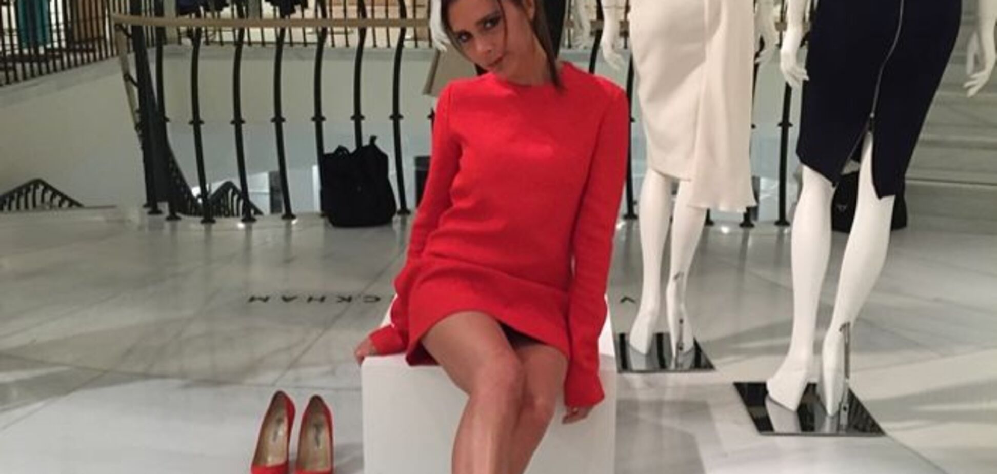 Виктория Бекхэм похвасталась великолепной растяжкой