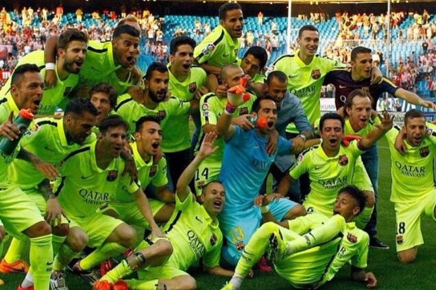 Футболисты 'Барселоны' подурачились, празднуя чемпионство: яркое видео